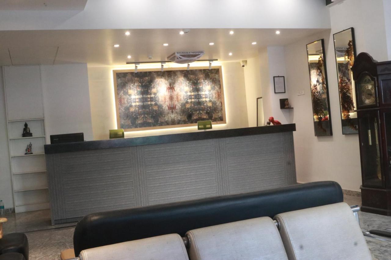 Capital O 14995 Hotel Starline Paltan Bazar Guwahati Exterior foto