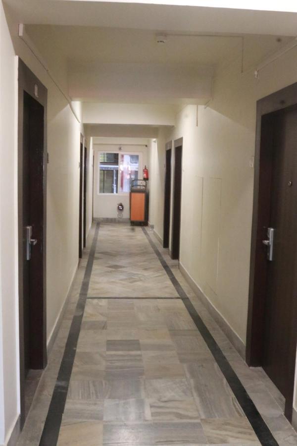 Capital O 14995 Hotel Starline Paltan Bazar Guwahati Exterior foto