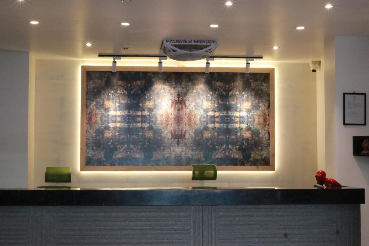 Capital O 14995 Hotel Starline Paltan Bazar Guwahati Exterior foto